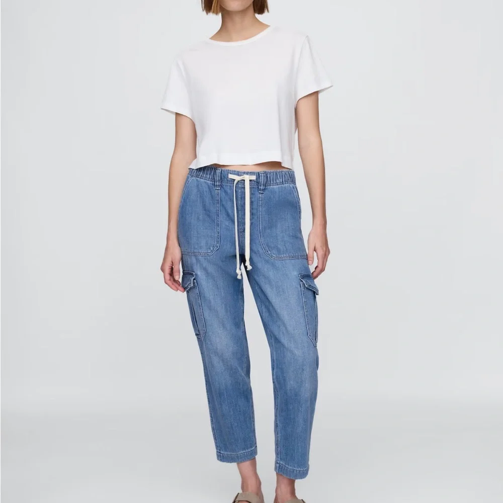 GAP Light Blue Elastic Waist Jeans - Picture 4 of 4